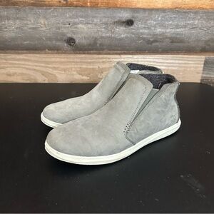 OLUKAI Hawai'iloa Manu Hope Booties Women’s Size 10 Taupe Gray Leather Casual